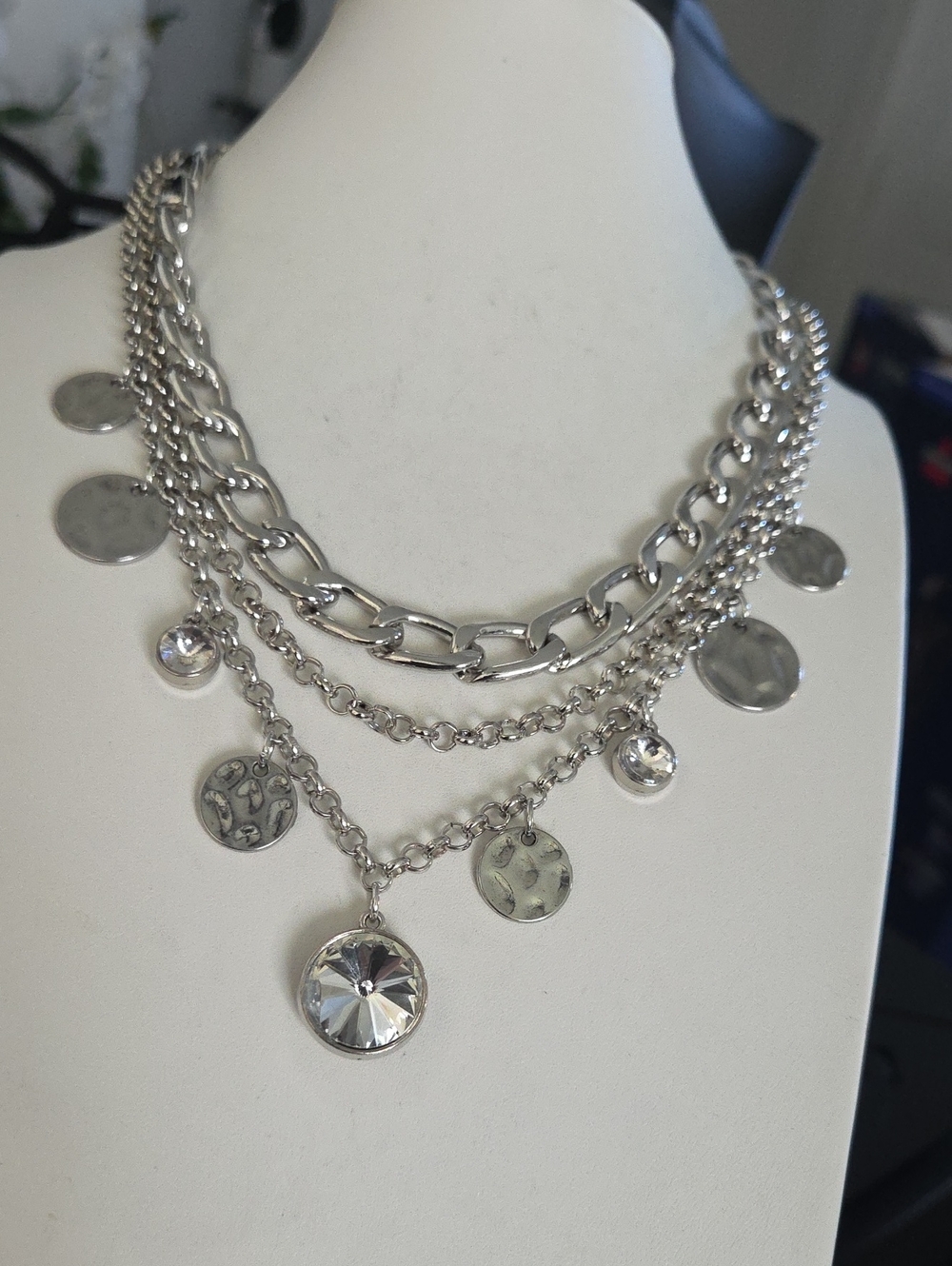 Paparazzi Industrial Noise White Necklace NWT